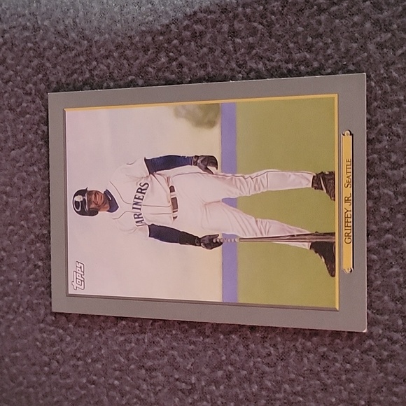 Baseball Cards - Picture 4 of 8